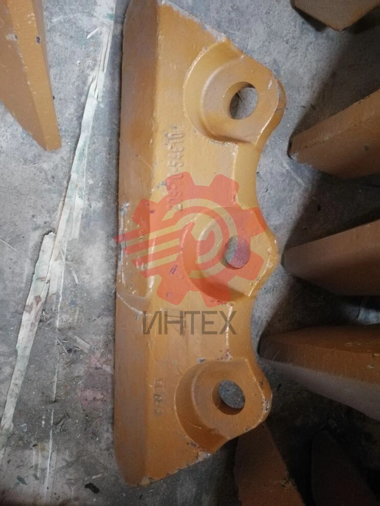 KOMATSU Бокорез/защита ковша 209-70-54610